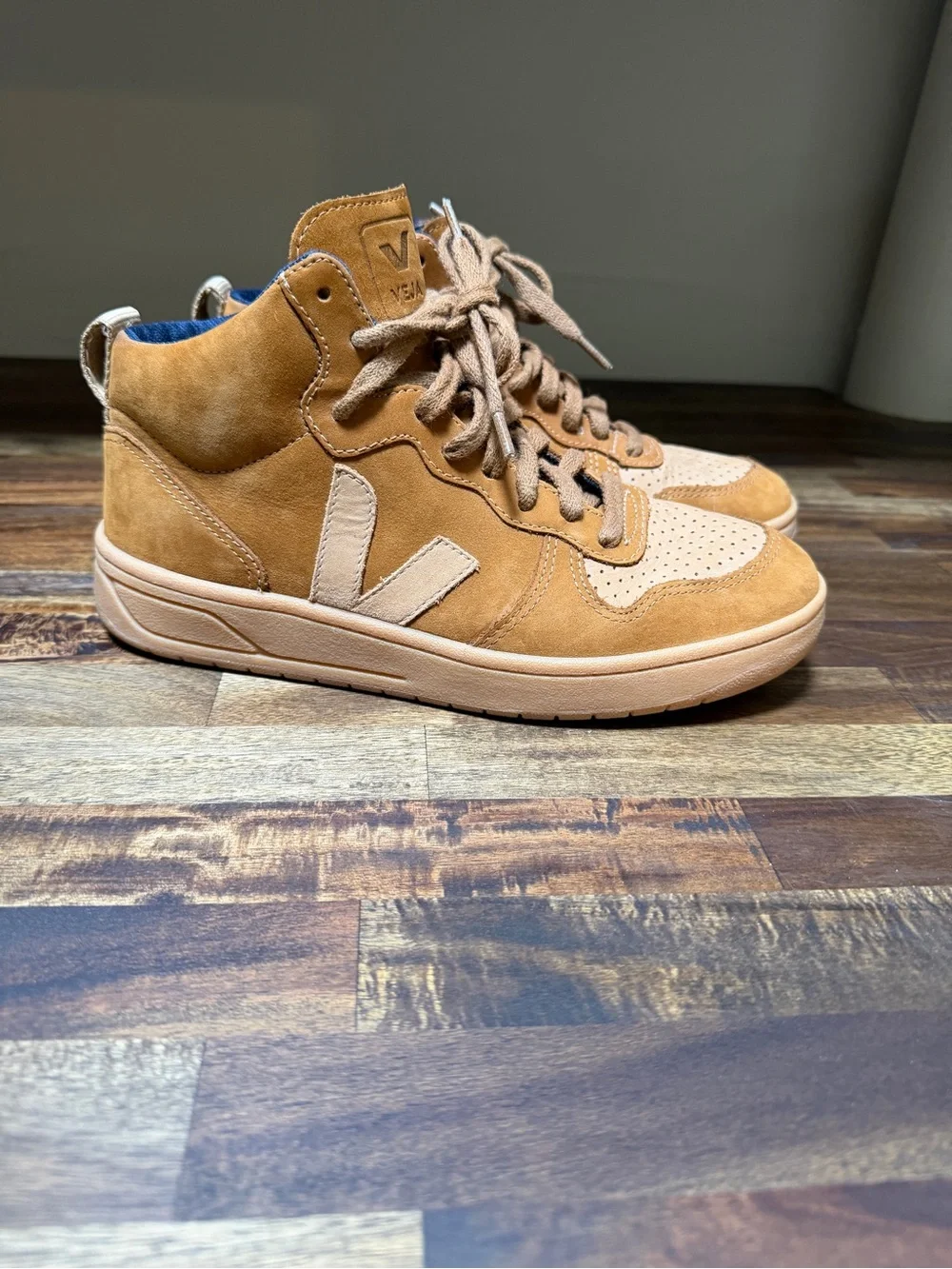 Veja Suede High Top Sneakers 🤎